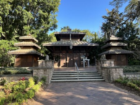 tibetan peace pagoda near south bank