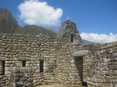 houses made of dry stone